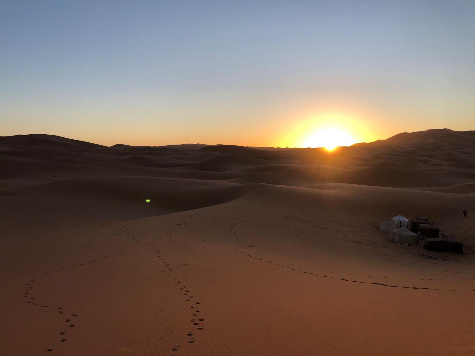 ホテル Erg Chebbi Starlight Camp メルズーガ エクステリア 写真