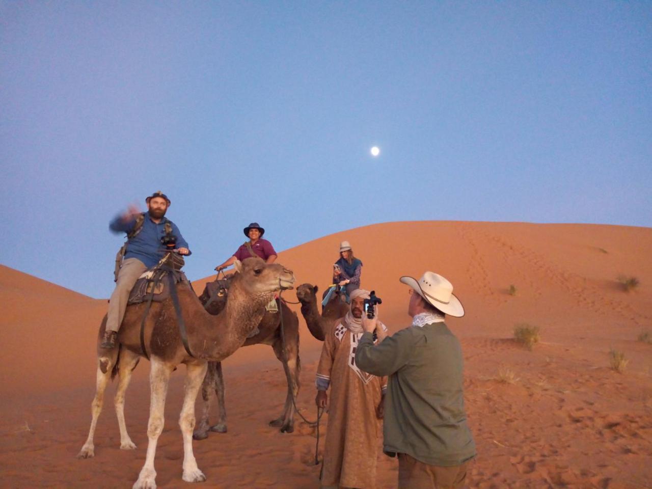 ホテル Erg Chebbi Starlight Camp メルズーガ エクステリア 写真